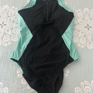 Xersion woman’s swim suit
